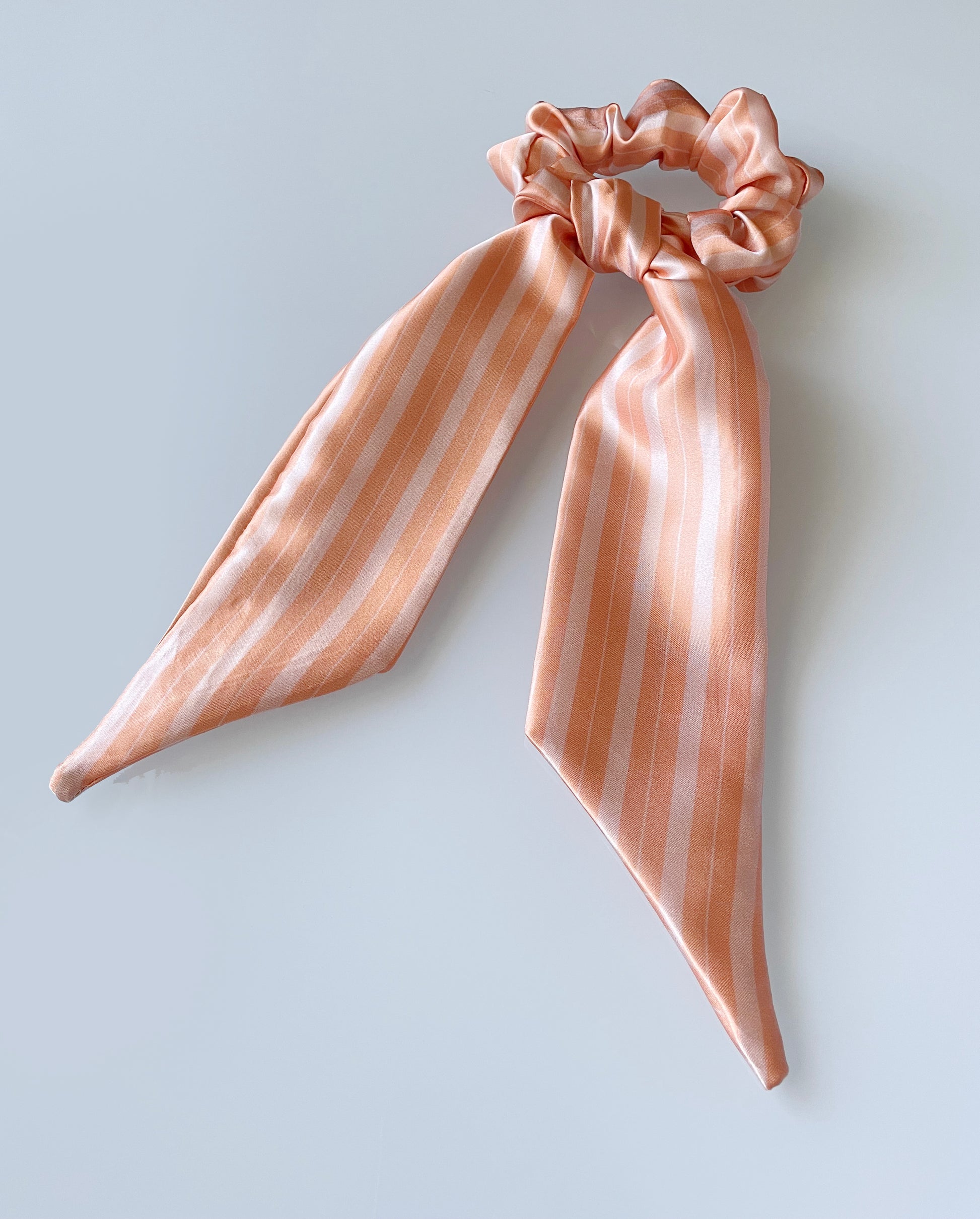 scrunch_Scarf_Hair tie_Pony Tale_Stripes_Striped_Fall_Peach_Bronze_Green_sage_rust_Copper_Mustard_Yellow_Winter_christmas_Fall_Thanksgiving