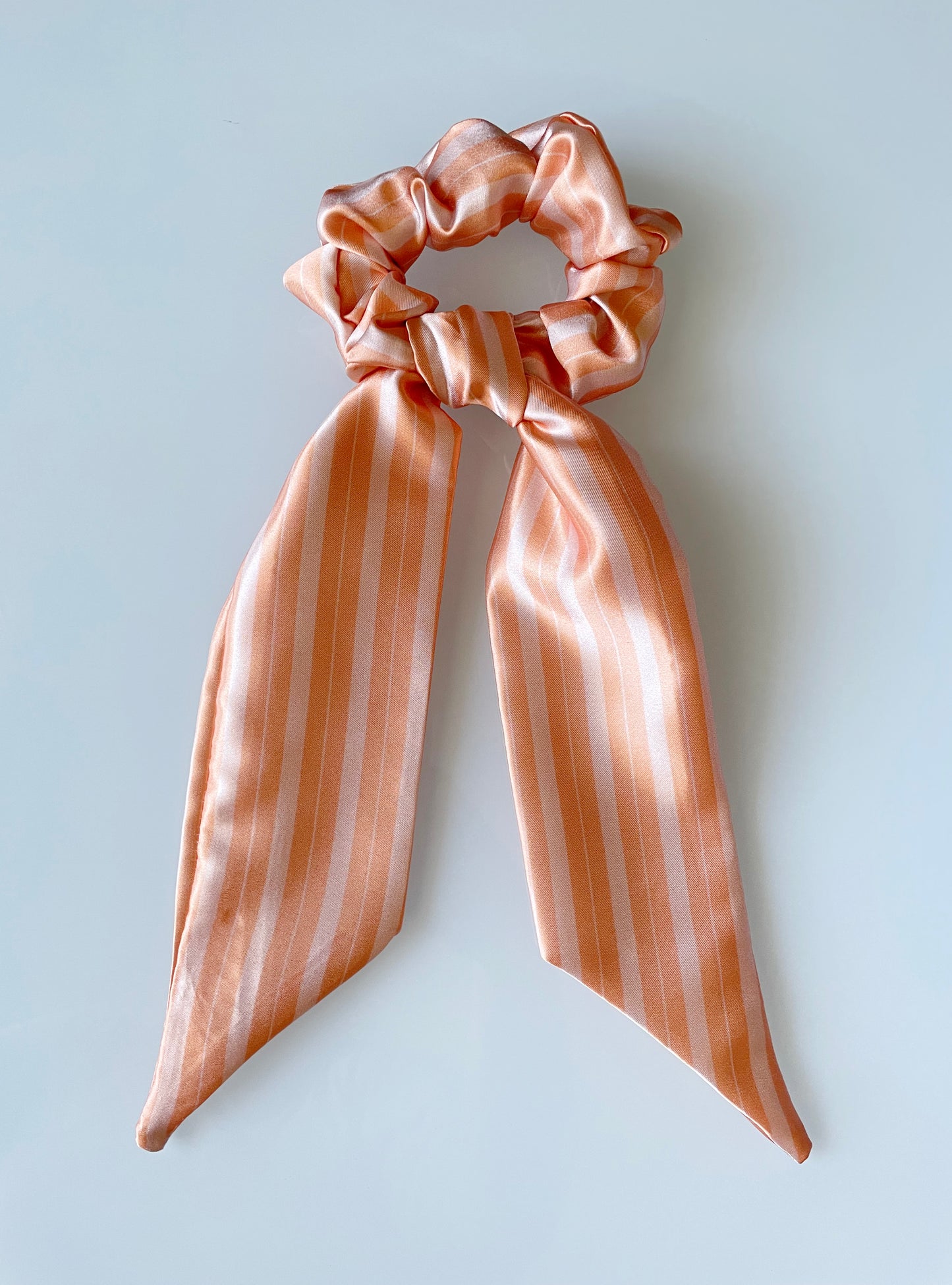 scrunch_Scarf_Hair tie_Pony Tale_Stripes_Striped_Fall_Peach_Winter_Halloween