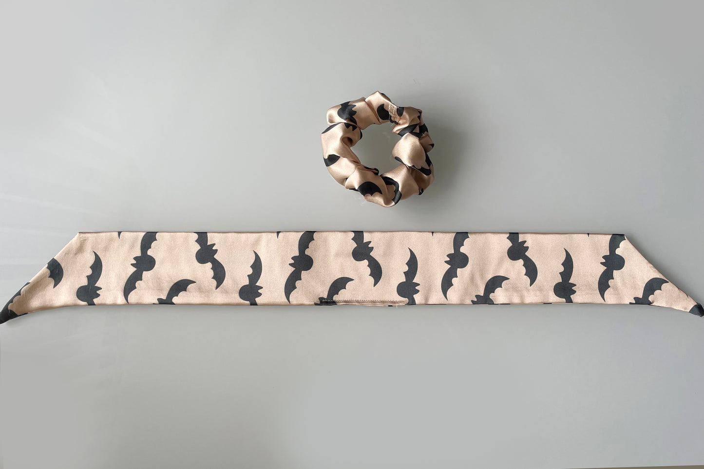 scrunch scarf, hair tie, scrunchie, bats, bat, halloween, black, rust, terracotta, peach, beige, pink, coral