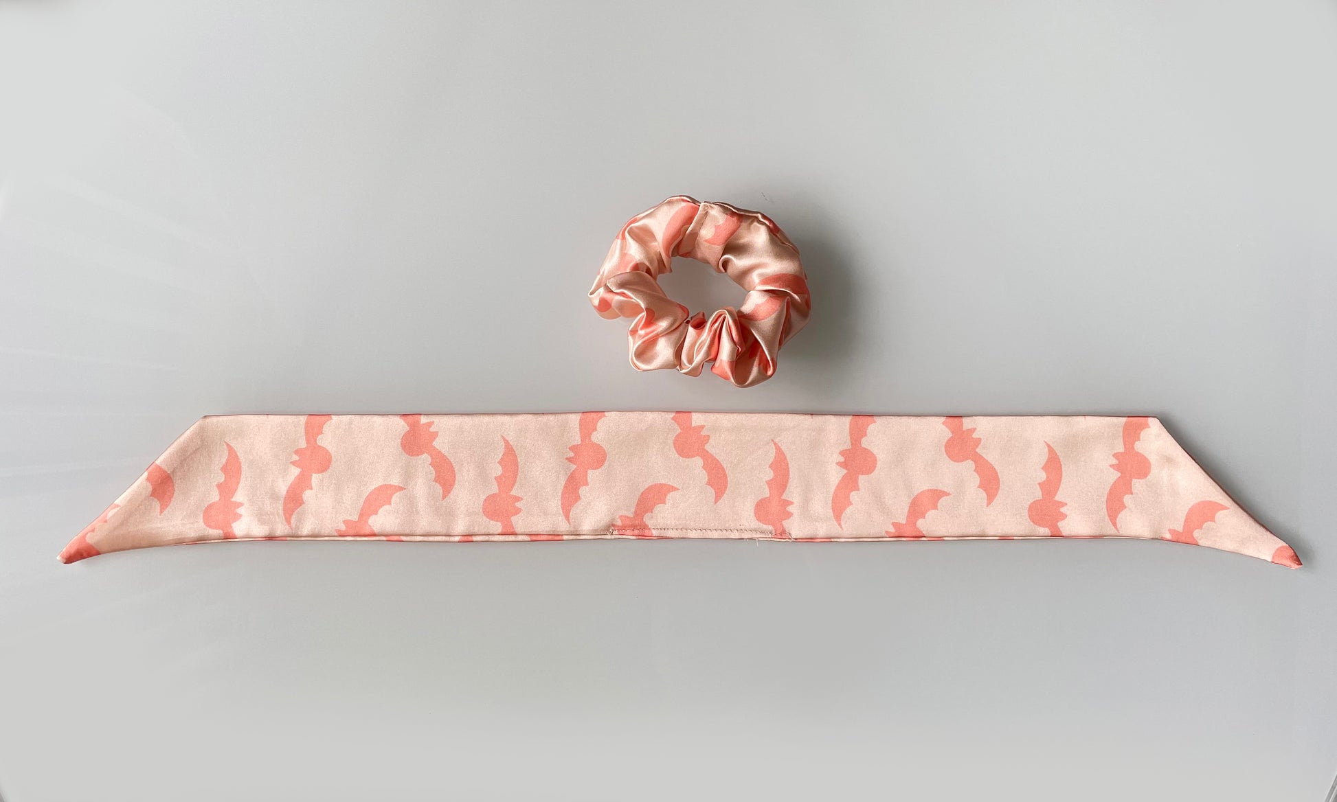scrunch scarf, hair tie, scrunchie, bats, bat, halloween, black, rust, terracotta, peach, beige, pink, coral
