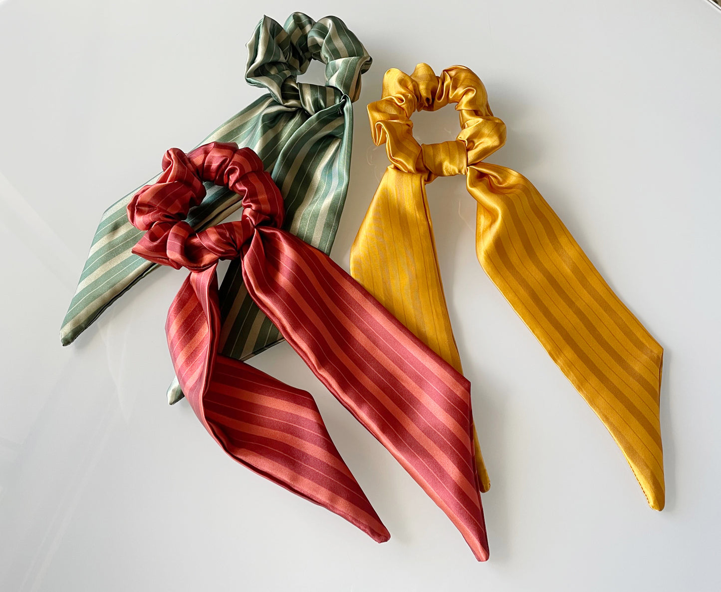 scrunch_Scarf_Hair tie_Pony Tale_Stripes_Striped_Fall_Peach_Bronze_Green_sage_rust_Copper_Mustard_Yellow_Winter_christmas_Fall_Thanksgiving